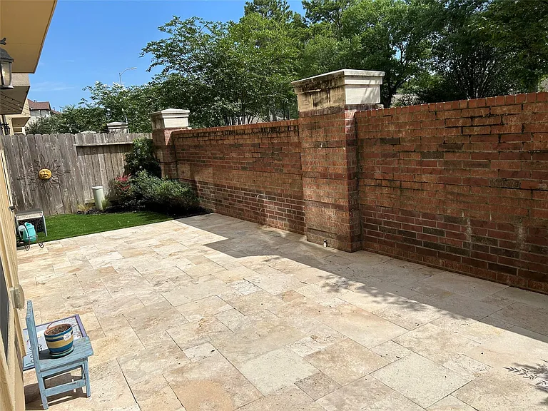 2746 Kings Retreat Cir — Photo 16