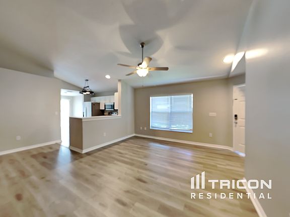 3rd image of 6912 Summer Harbor Ln