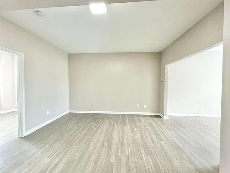 1050 Wheel House Ln #A — Photo 5