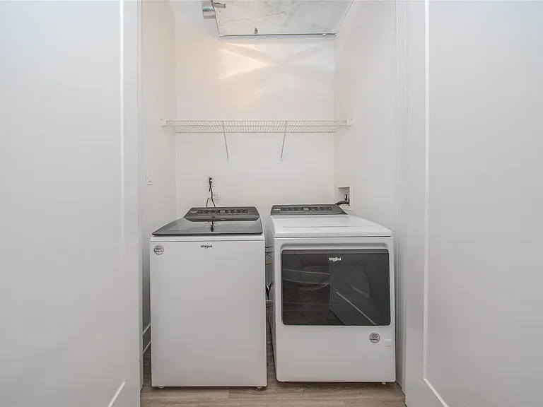 4530 Commonwealth St #1 — Photo 26