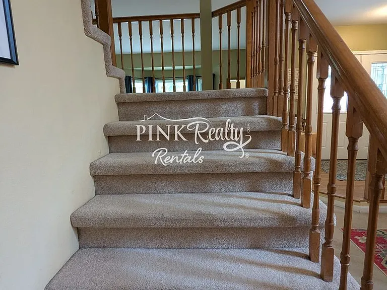 8560 Avens Cir — Photo 30