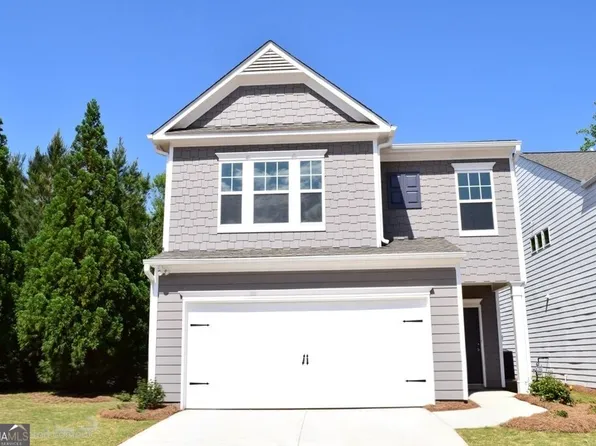 74 Newnan Lakes Dr, Newnan, GA 30263