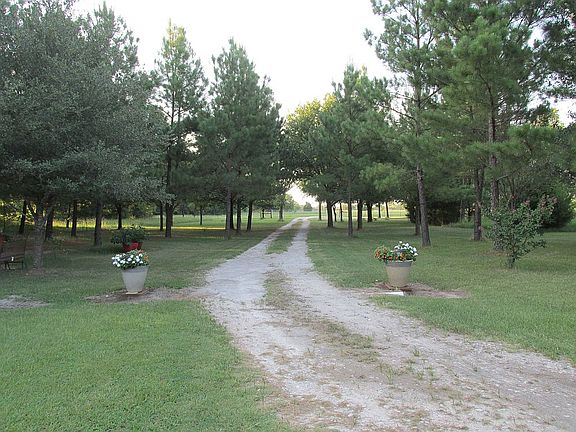 4th image of 2271 Hare Ln