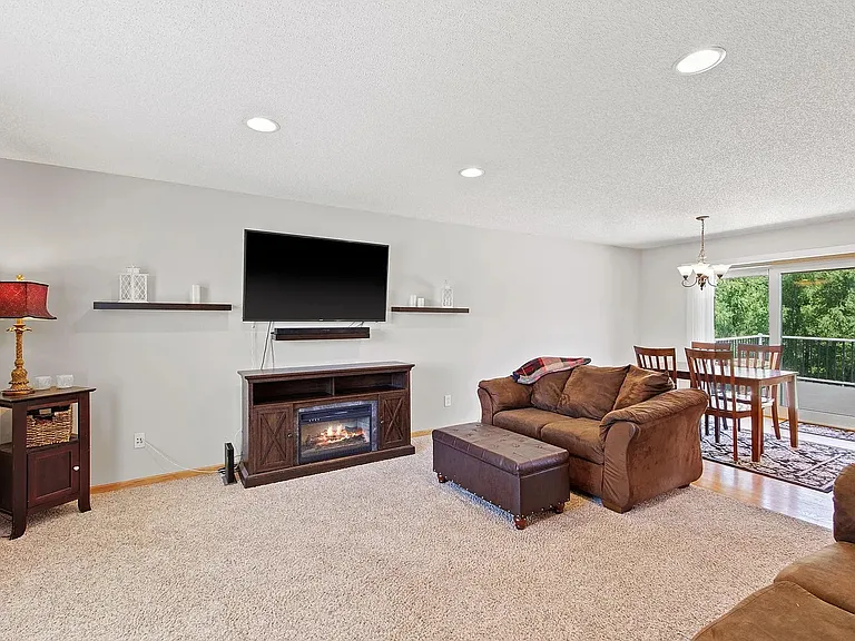 715 Black Forest Rd — Photo 7