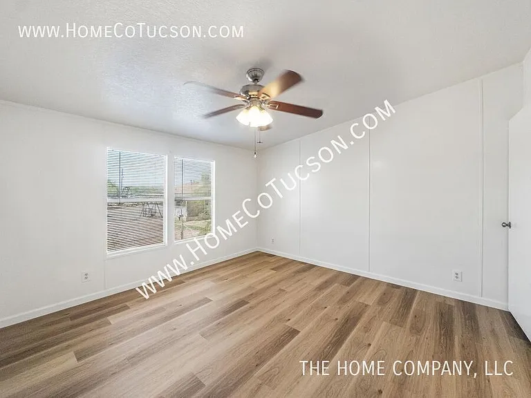 6011 S South Arrow — Photo 8