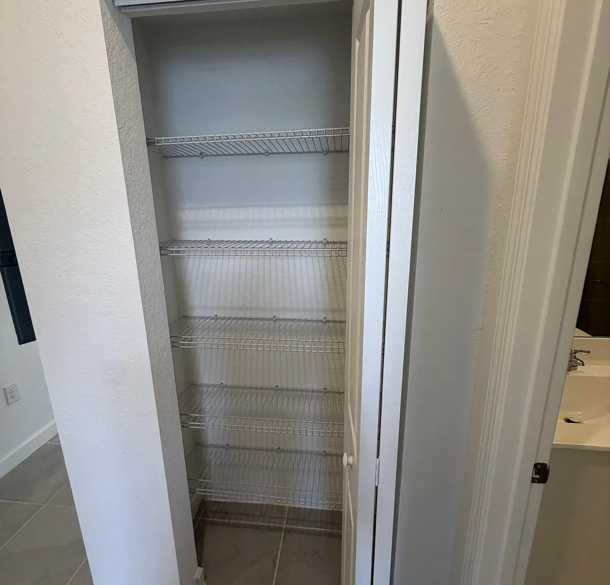 4 bed, 1633 sqft, $2,750 — Photo 4