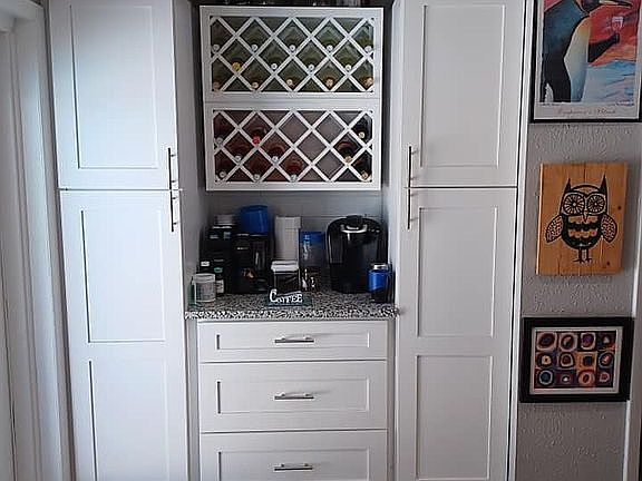 5th image of 4421 Highland Ln