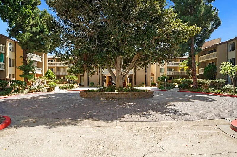 1 bed, 1.0 bath, 653 sqft, $2,600 — Photo 4