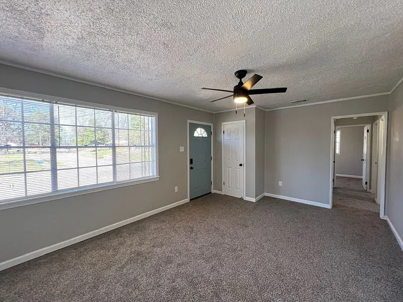 Building Photo - 1267 Canfield Ave