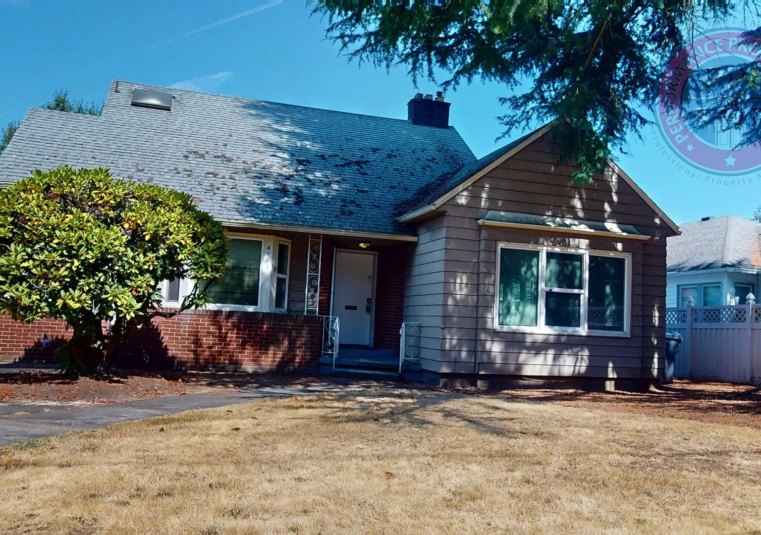 Spacious North Portland Home in a Great Location 4 Bed / 3 Bath — Photo 2
