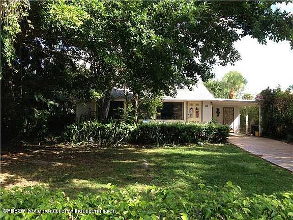 3rd image of 406 S Atlantic Dr W