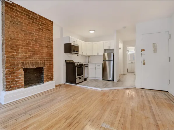 328 West 47th Street image 1 of 8