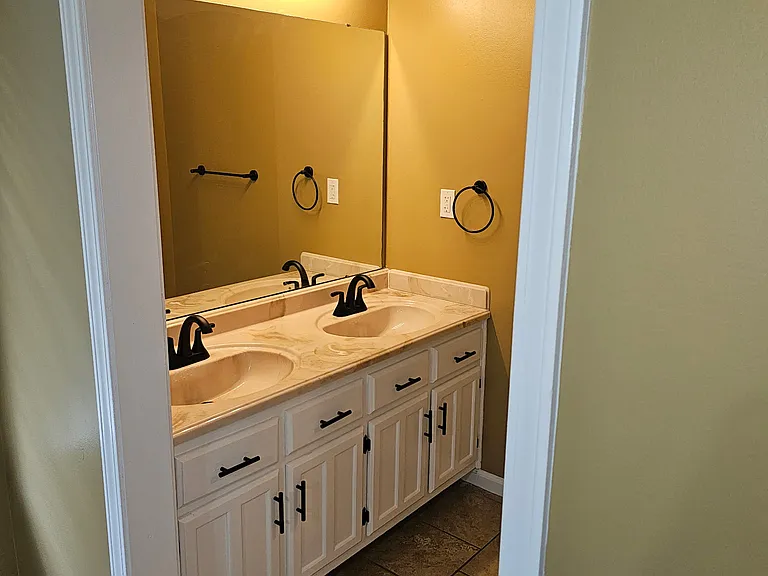 6463 Trysting Oak Dr — Photo 18