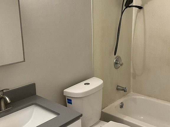 5th image of 1108 W 5th St APT 1
