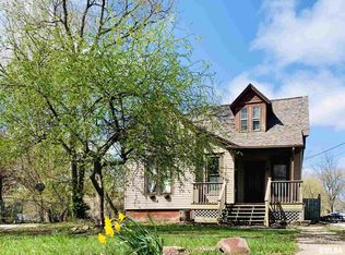 258 N Academy St, Galesburg, IL 61401