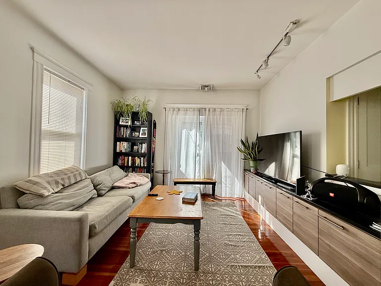 27 Fainwood Cir #3 — Photo 3