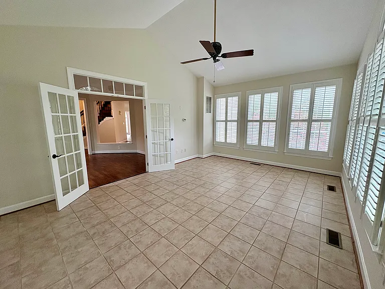 1151 Fieldview Dr — Photo 6