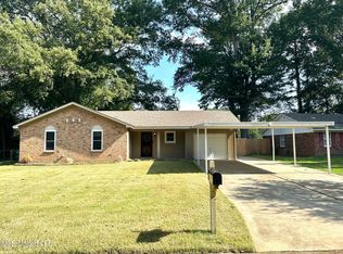 5062 Longview Cv, Horn Lake, MS 38637
