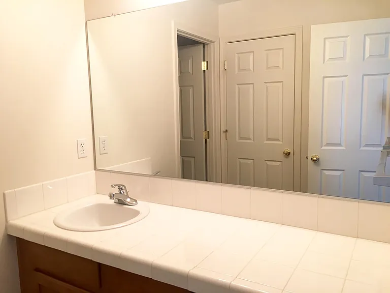 4047 Thoroughbred Ave SE — Photo 7