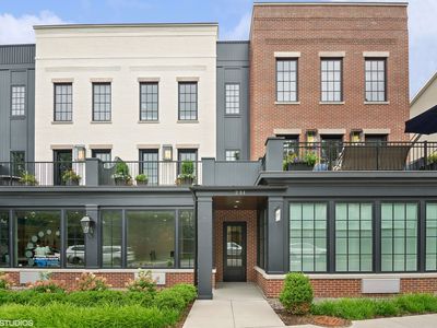 221 Burlington Avenue Th #2, Clarendon Hills, IL, 60514