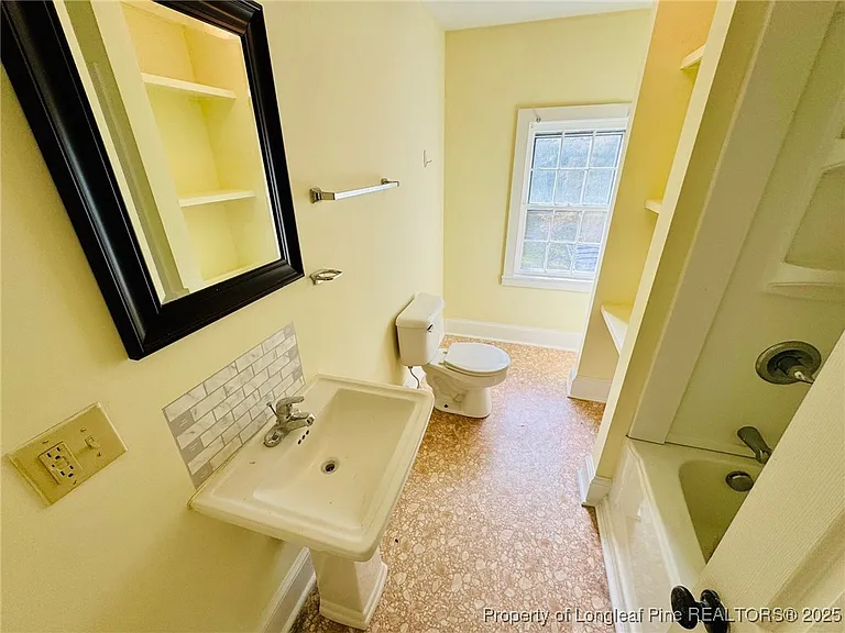 907 Caldwell St #B — Photo 14