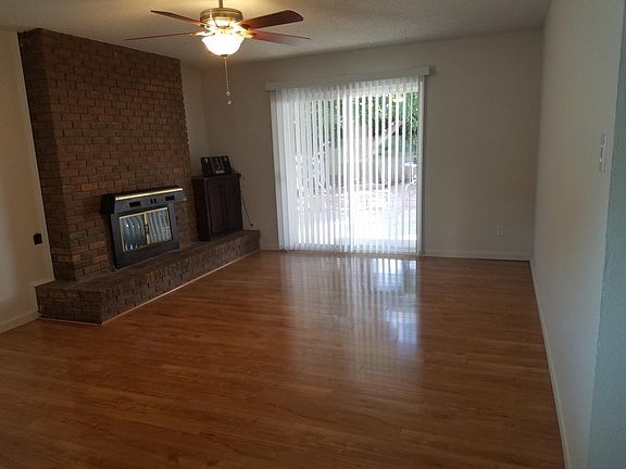 3rd image of 11713 El Solindo Ave NE