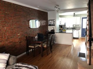 104 Mercy St, Philadelphia, PA 19148