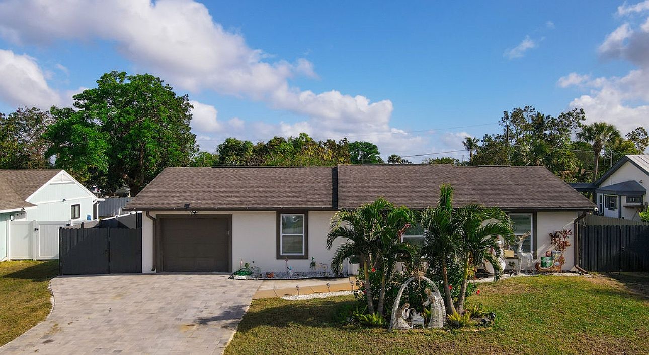 2060 51st Ter SW, Naples, FL 34116 | Zillow