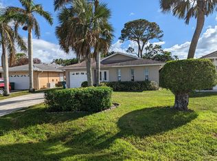 742 97th Ave N, Naples, FL 34108