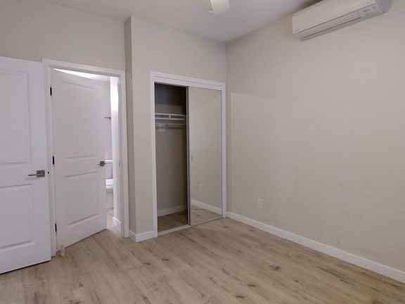 4th image of 3716 Herman Ave #4