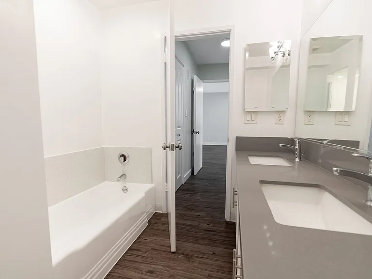 8375 Fountain Ave — Photo 16