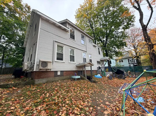 20 Highland Court, Bangor, ME 04401
