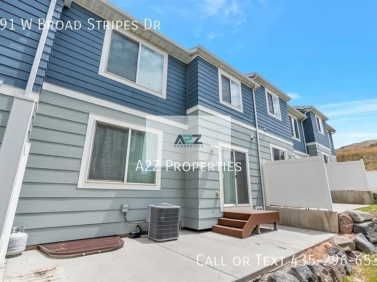 691 W Broad Stripes Dr — Photo 3