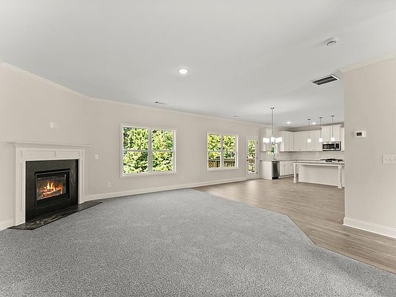 5th image of 430 Brookstone Trl