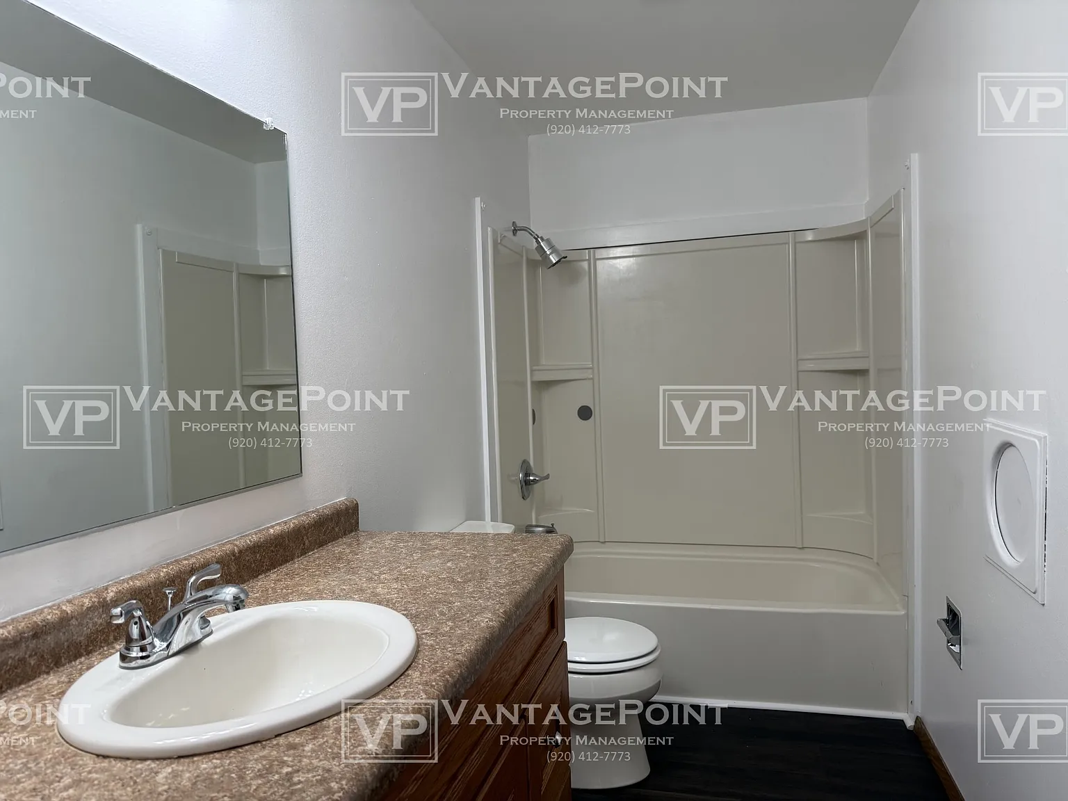 501 - 503 Tampa Way - 501 — Photo 2