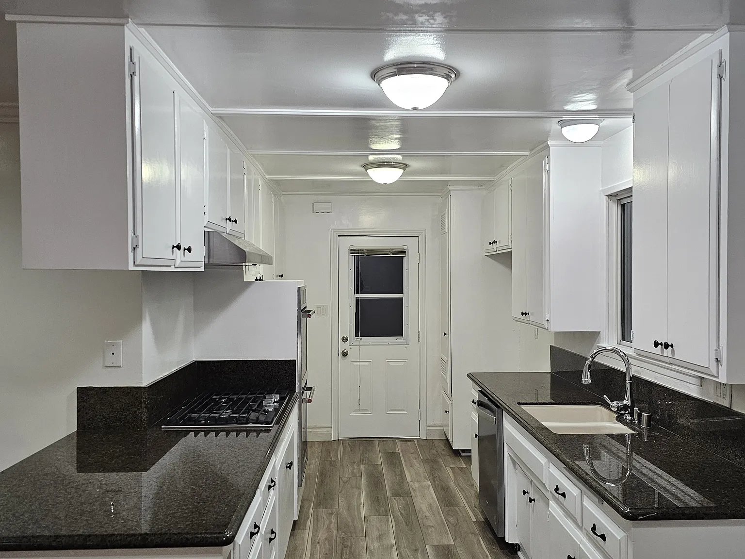 4 bed, 1526 sqft, $6,100 — Photo 4