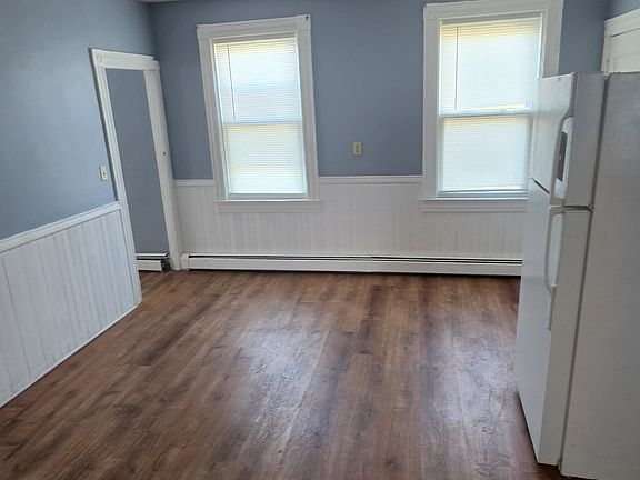 5th image of 106 Vandewater St Floor 3
