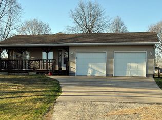 104 W Washington St, North English, IA 52316