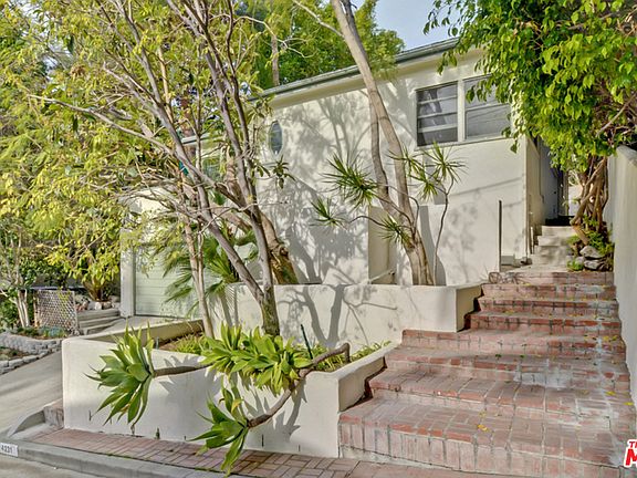 2nd image of 4231 Newdale Dr