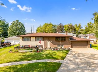 1818 W 94th Ave, Crown Point, IN 46307