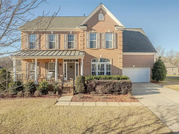 132 Pecan Hills Dr, Mooresville, NC 28115
