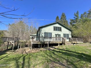 1196 Highway 590, Lackawaxen, PA 18435
