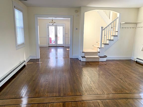3rd image of 55 Irma Ave
