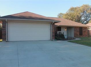 1020 Steven St, Burleson, TX 76028