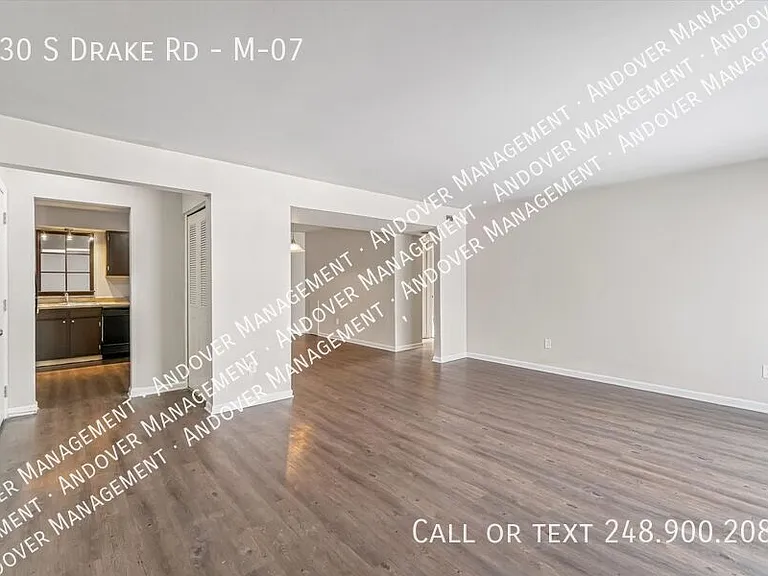 330 S Drake Rd #M-07 — Photo 24