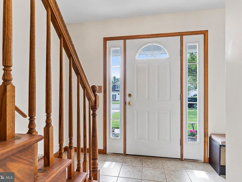 117 Woodview Dr, Mount Holly Springs, PA 17065 | Zillow