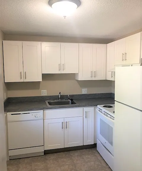 Yarmouth Pointe Apartment Homes — Photo 20