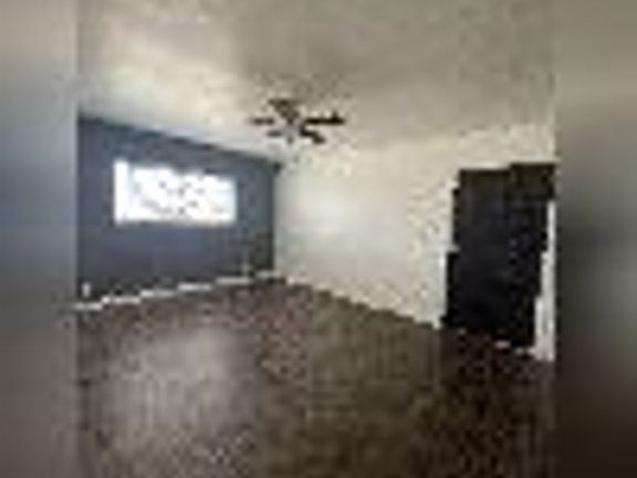 4th image of 5601 E 5th St #6228