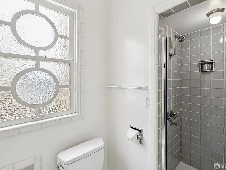 3337 Clay St #5 — Photo 47