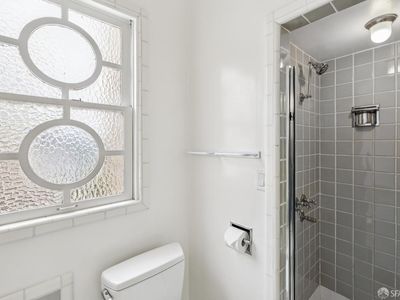 3337 Clay St APT 5 - Image 4